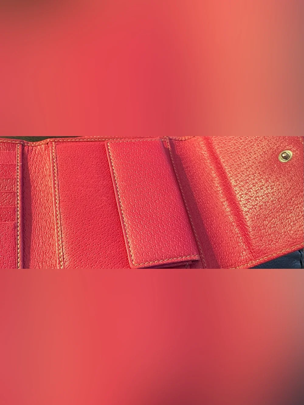 Gucci Black Wallet with Pink Trim and Logo